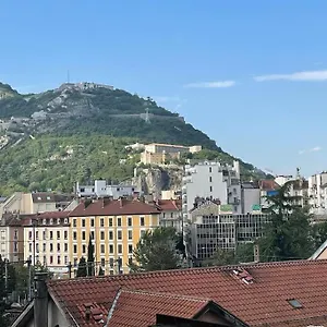 St Bruno - « Palmiers » Appartement